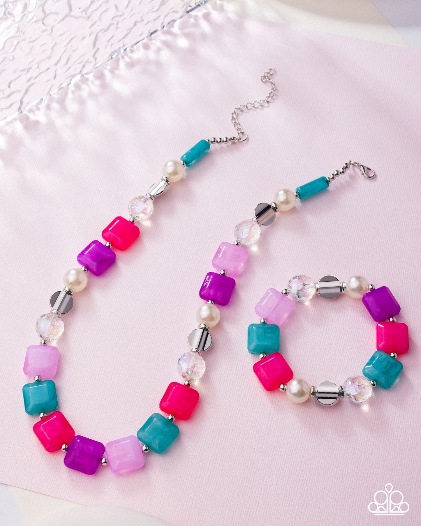 Continuous Cubes - Complete Look Necklace: "Capricious Cubes - Pink"